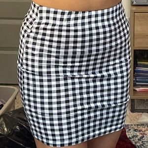 SHEIN B&W Plaid Pencil Skirt